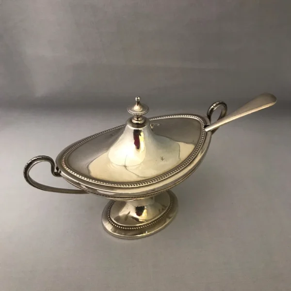 Antica salsiera, “Sauce Boat”