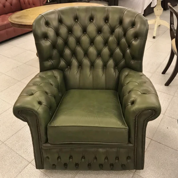 Salotto vintage completo di poltrone e divano Chesterfield verde