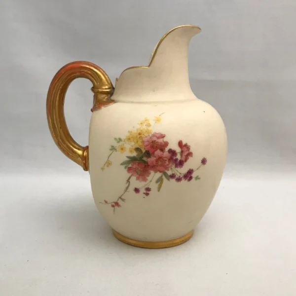 Antica brocca in porcellana inglese “Royal Worcester”
