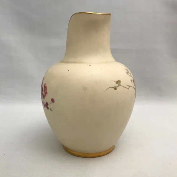Antica brocca in porcellana inglese “Royal Worcester”
