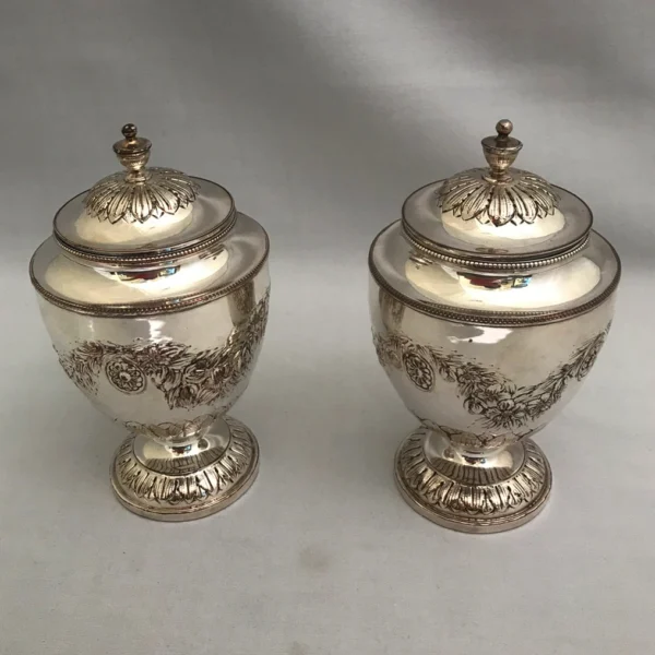 Coppia di tea caddies in Sheffield