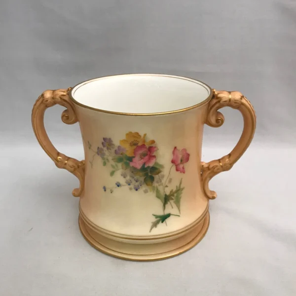Antico portabottiglia a due manici in porcellana inglese “Royal Worcester”