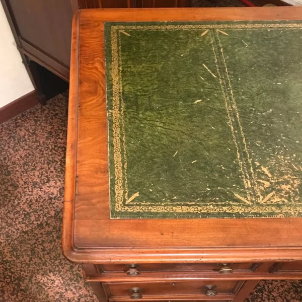 Antica Scrivania In Mogano Vittoriano