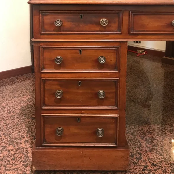 Antica Scrivania In Mogano Vittoriano