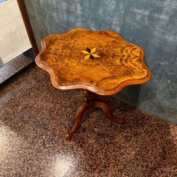 Antico tavolino in radica di noce - immagine 4
