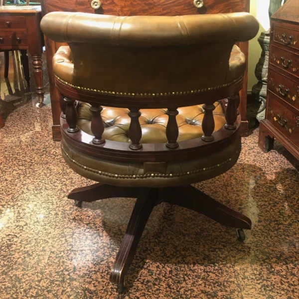 Poltrona girevole vintage