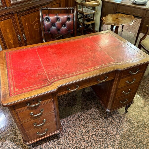 Antica Scrivania Inglese in Mogano con Pelle Rossa - immagine 4