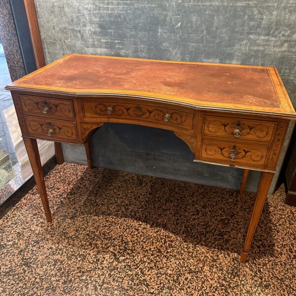 Antico Scrittoio Inglese in Satinwood