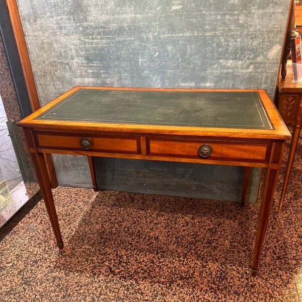 Antico Tavolo Scrittoio Inglese in Satinwood