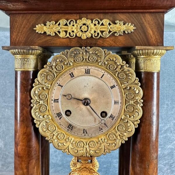 Antico orologio da appoggio in Piuma di Mogano - immagine 5